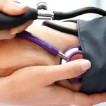 نحوه کنترل فشار خون بالا در سالمندان